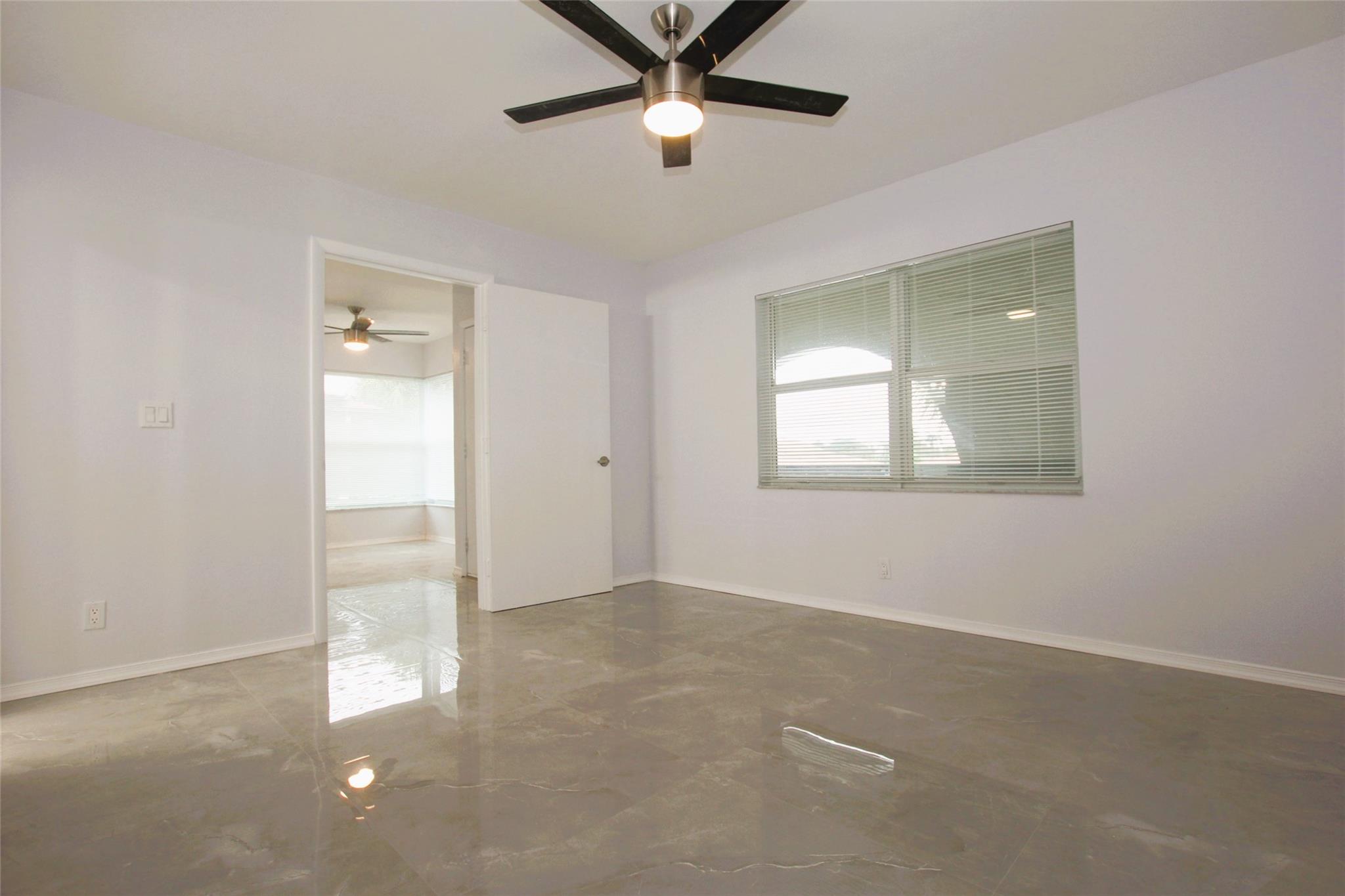 13749 Date Palm Ct D