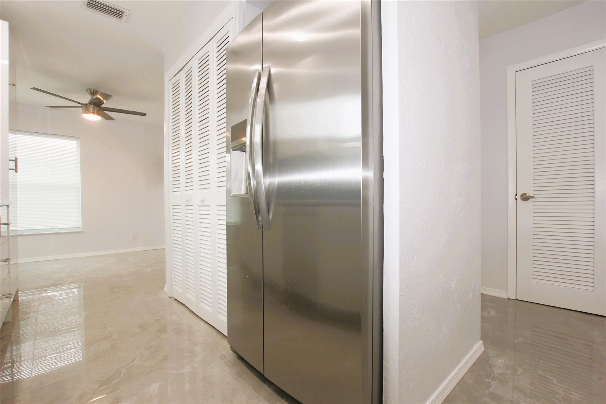 13749 Date Palm Ct D