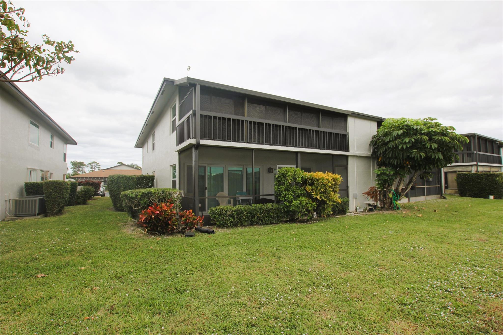 13749 Date Palm Ct D