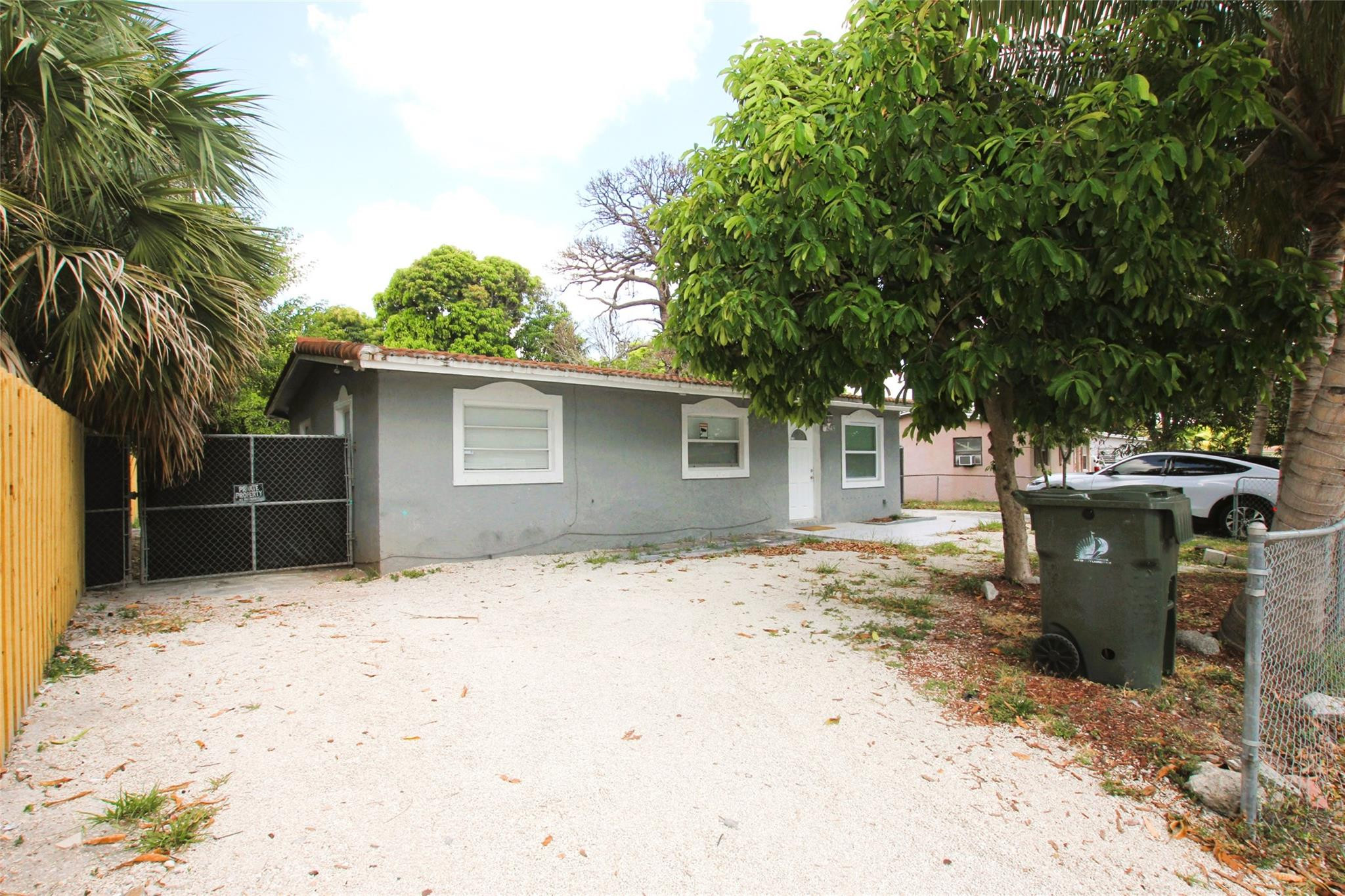 1545 NW 15th Ter BACK STUDIO