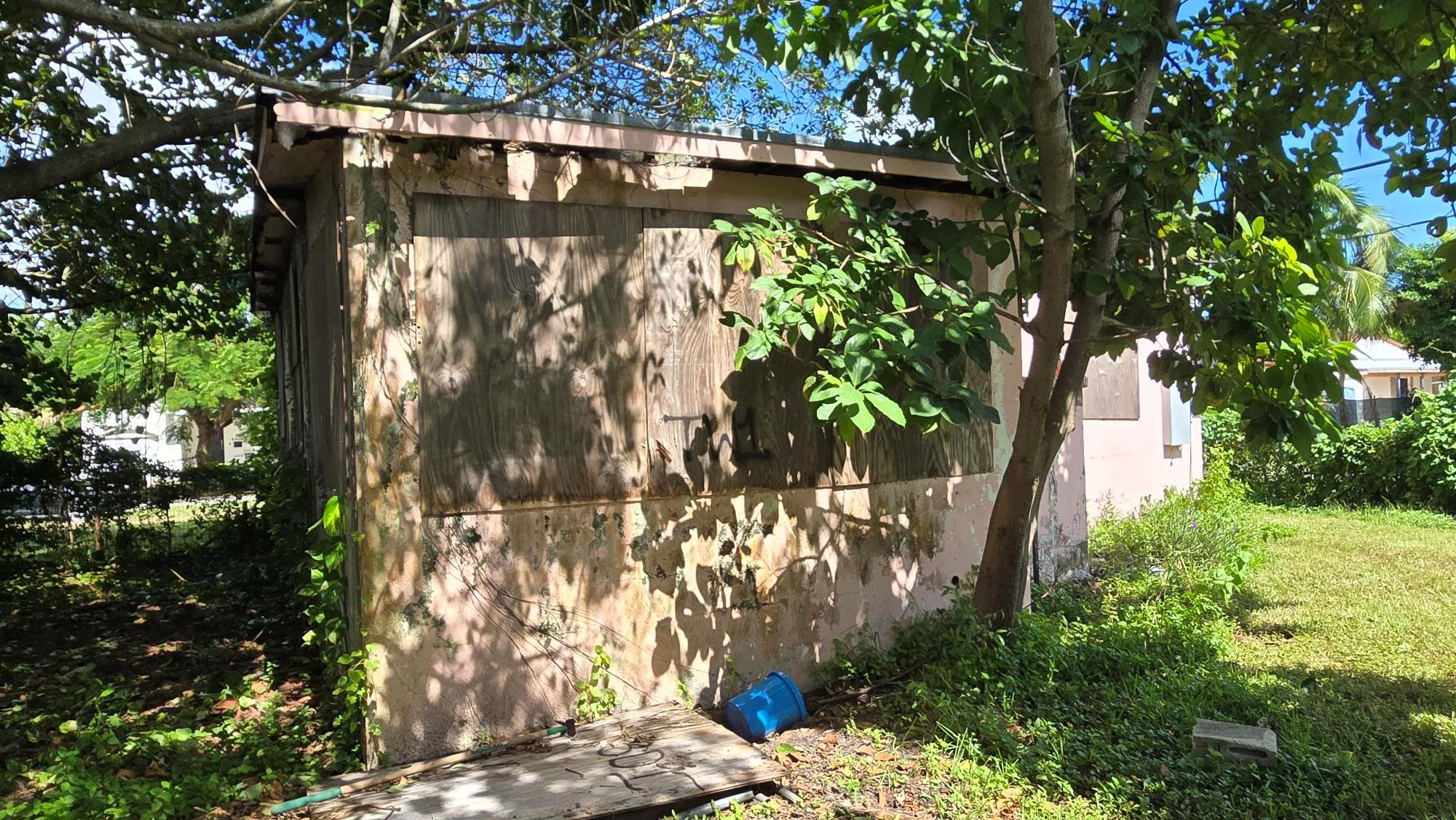 4400 SW 13th Ter