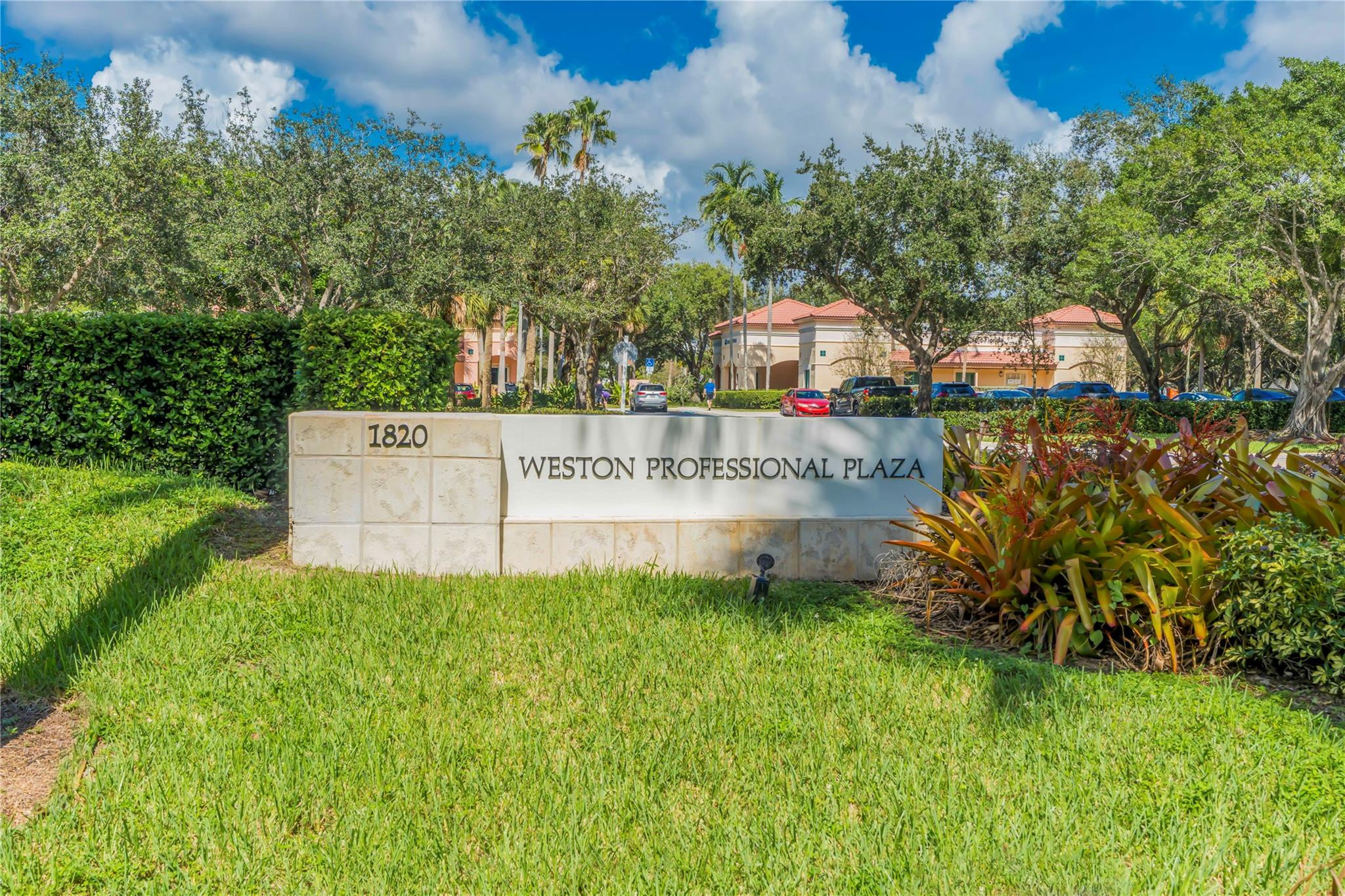 1820 N Corporate Lakes Blvd 106