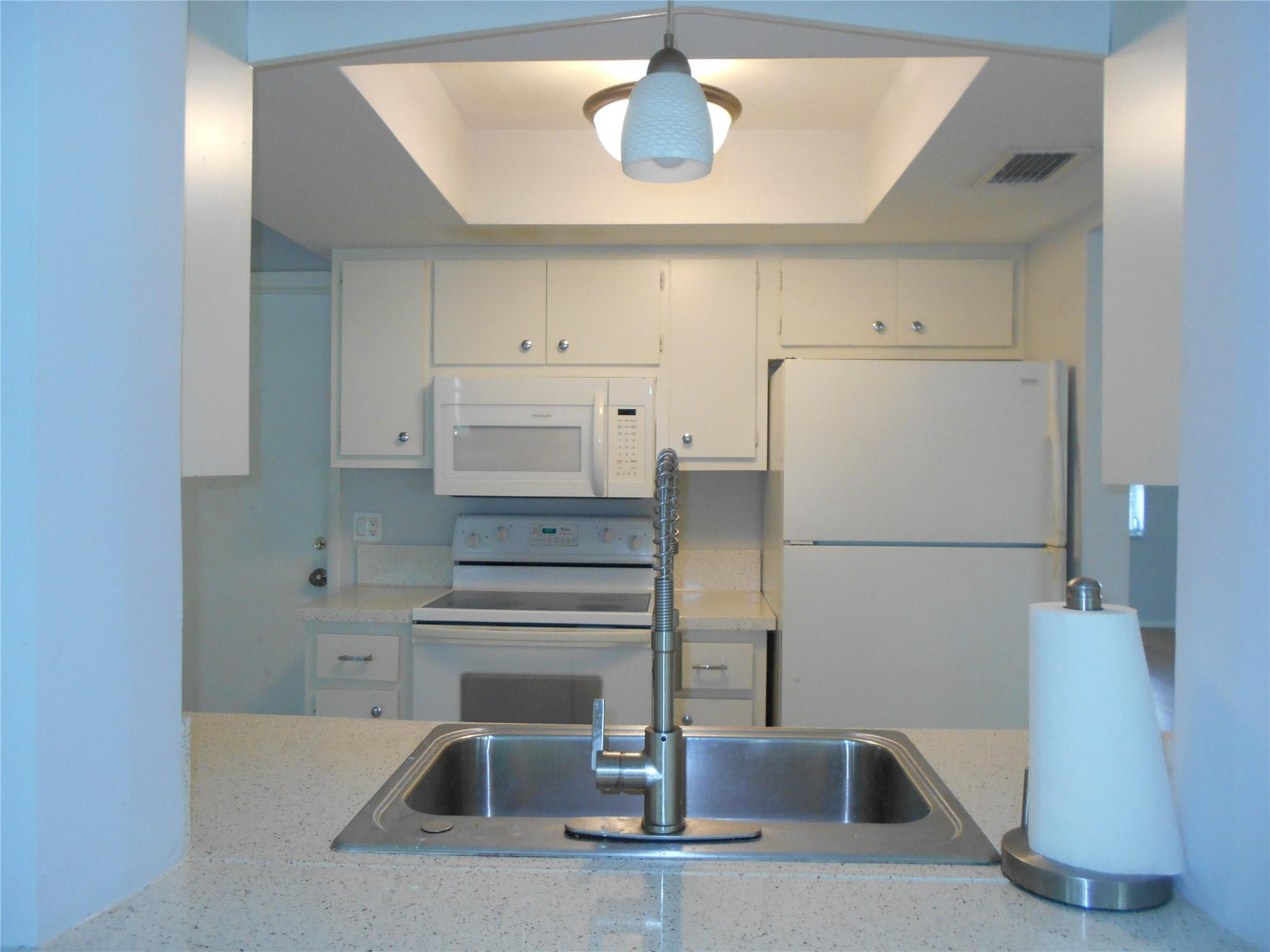 150 NW 27th St