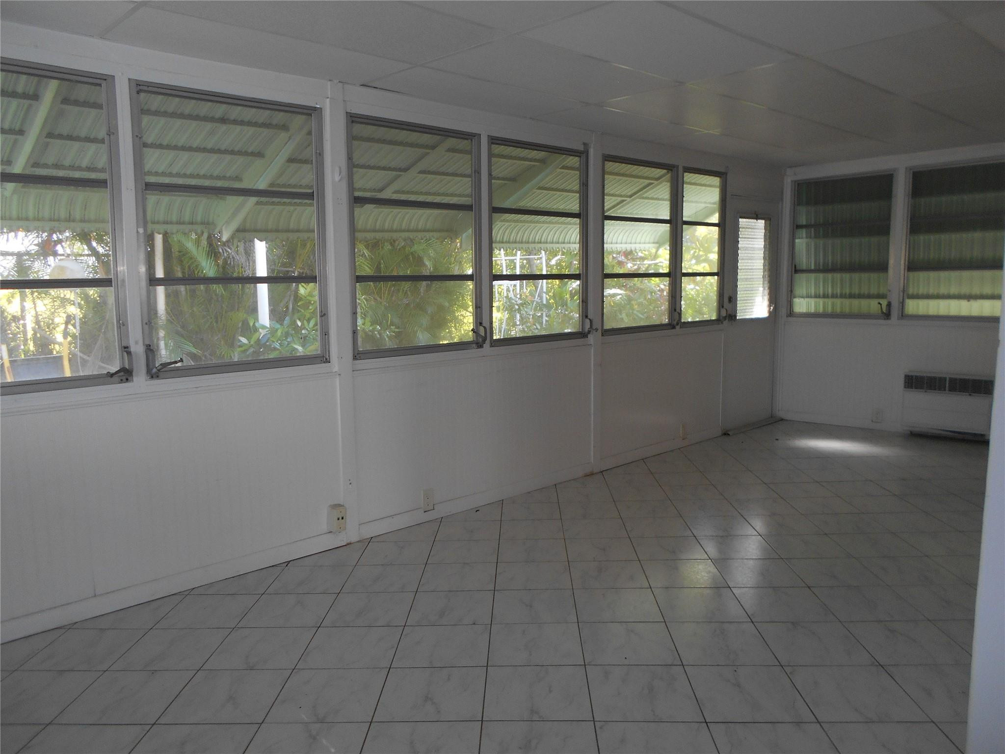 150 NW 27th St
