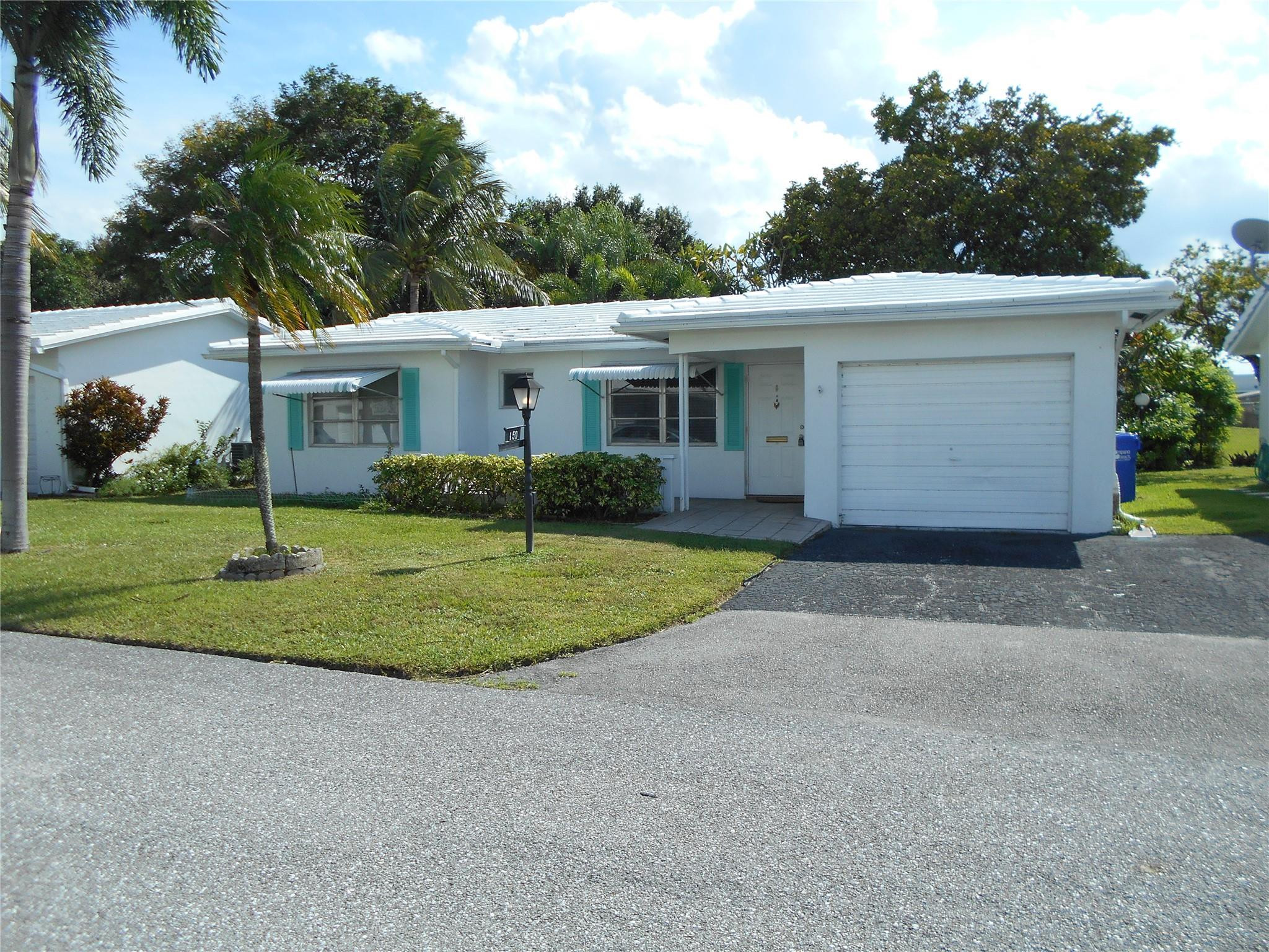 150 NW 27th St