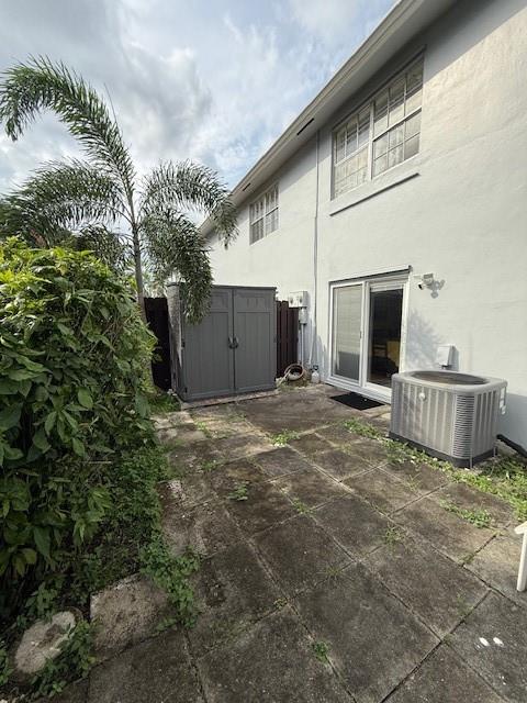 8040 SW 17 PL 8040