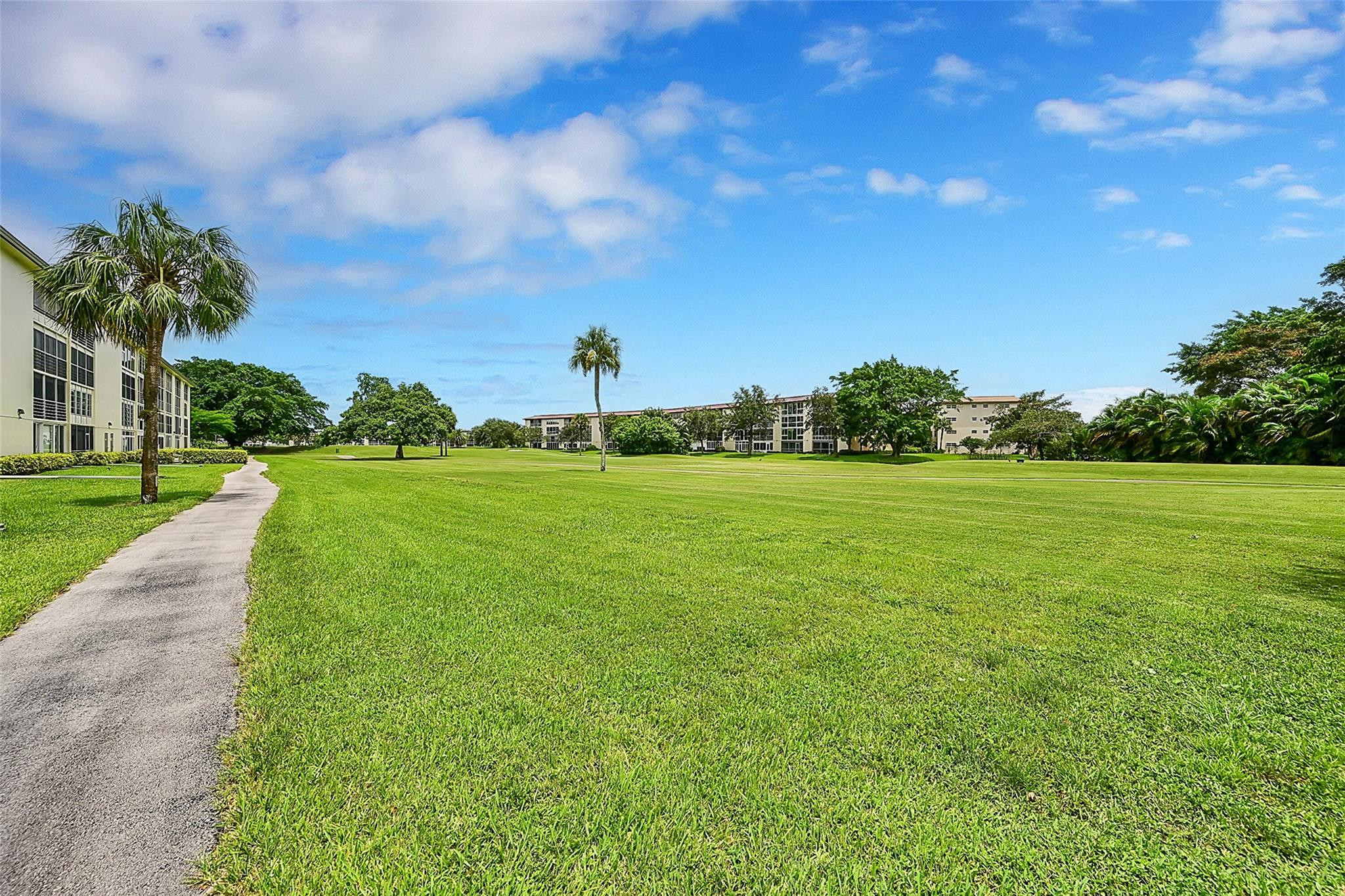 2902 Victoria Cir H3