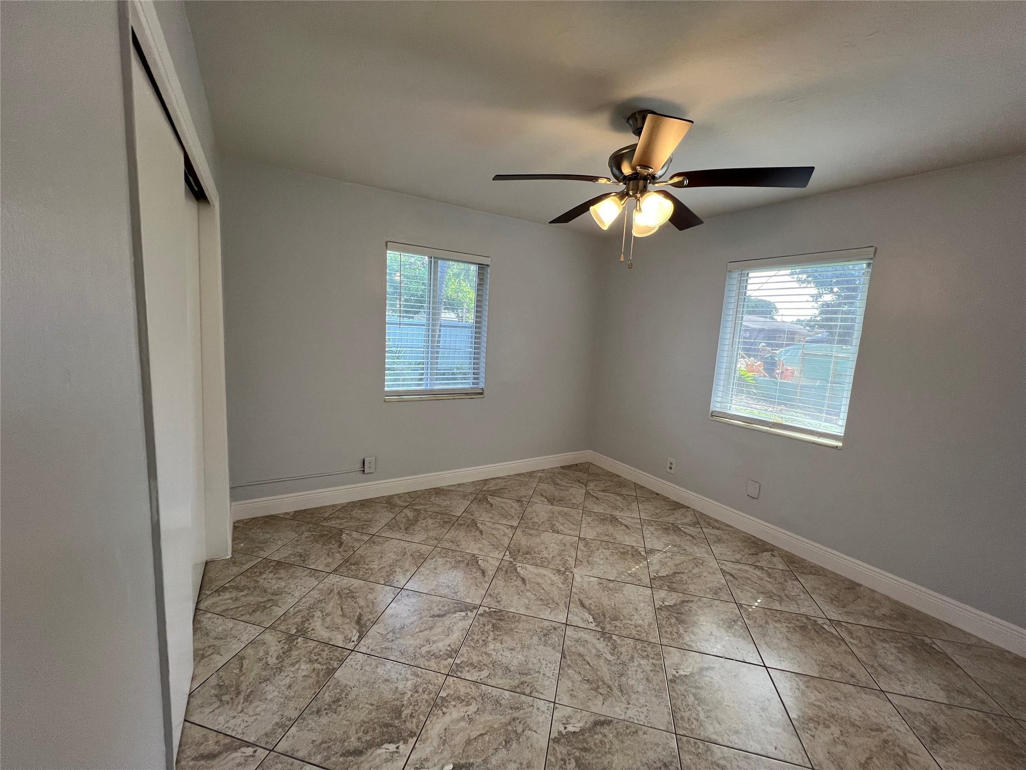 625 SW 4th St 2