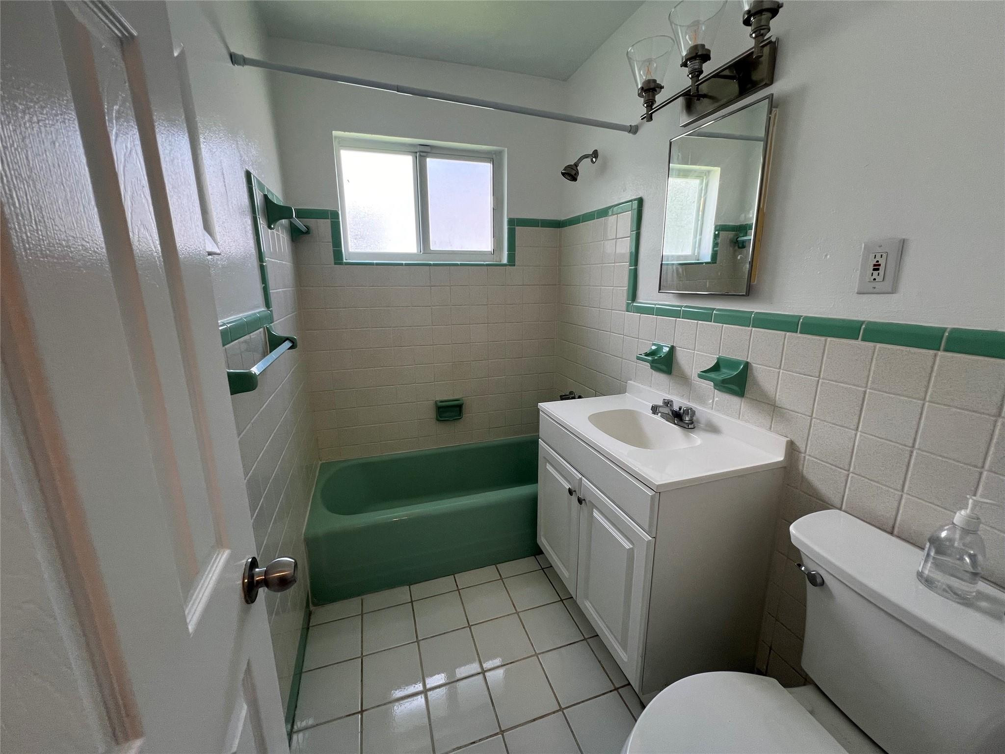 625 SW 4th St 2