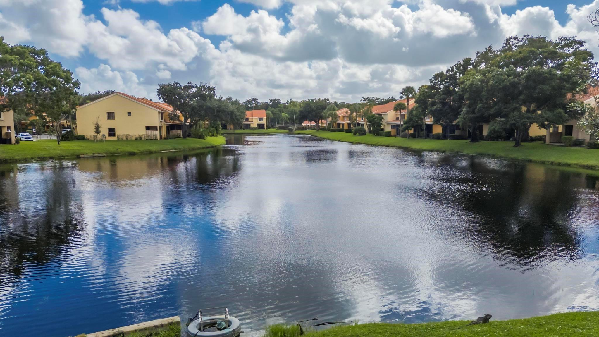 3694 Coral Tree Cir 3694