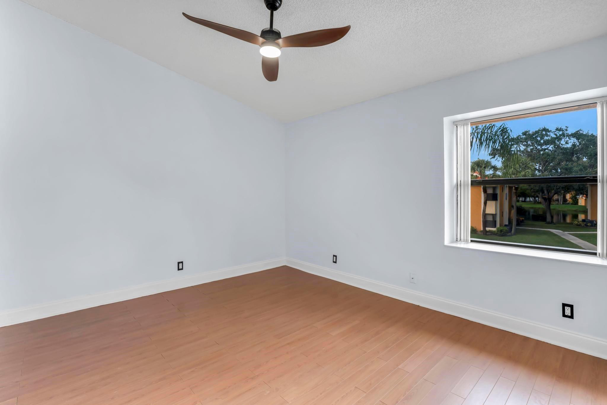 3694 Coral Tree Cir 3694