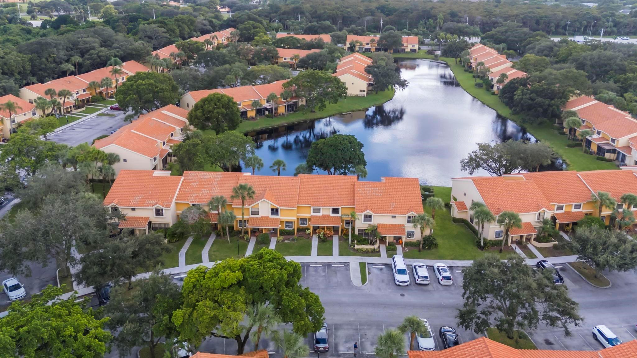 3694 Coral Tree Cir 3694