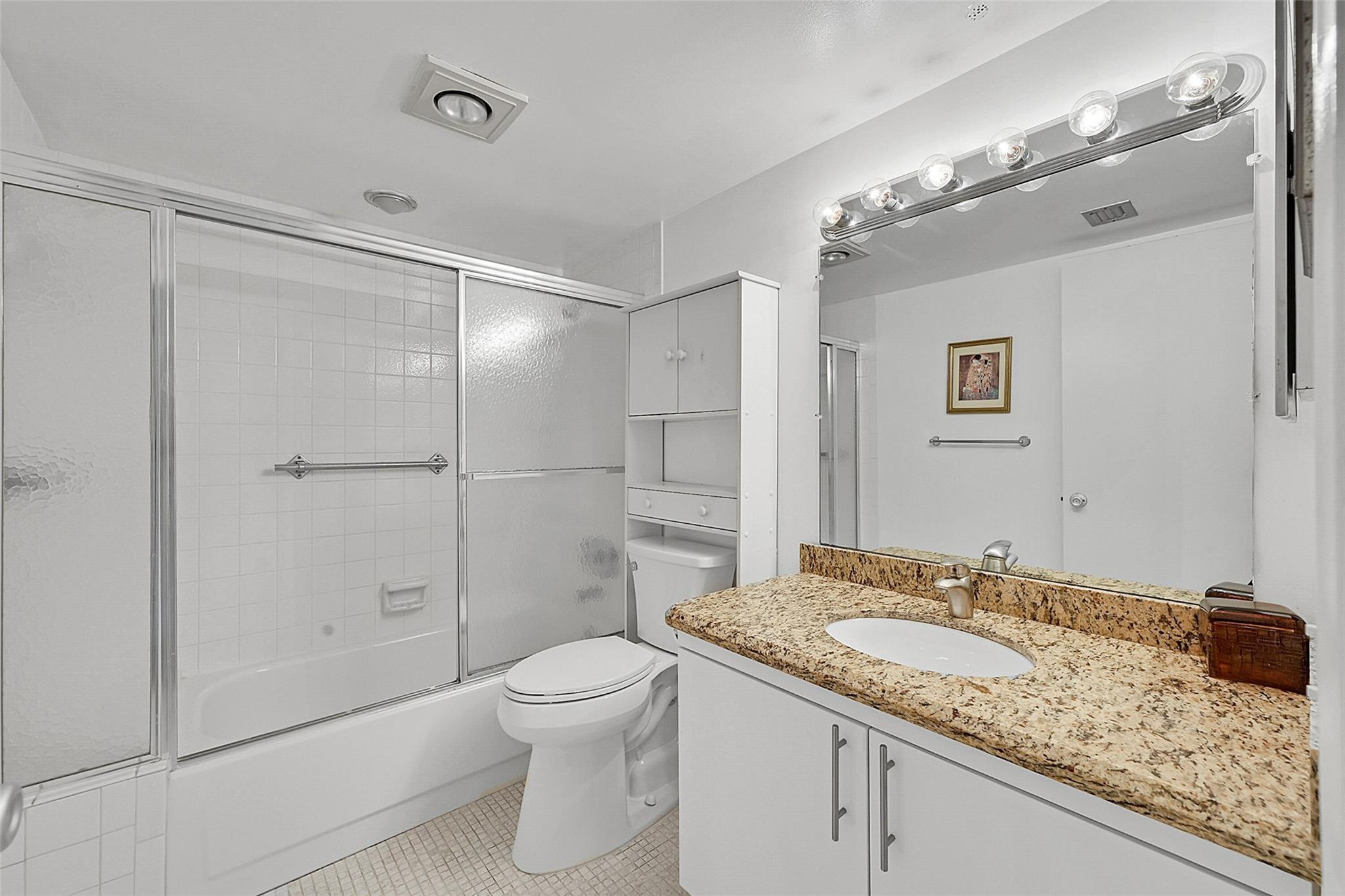 2801 Victoria Way G3