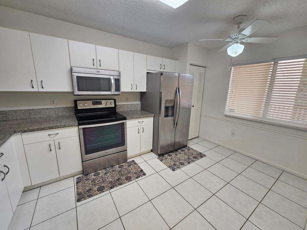 9537 Weldon Cir I201