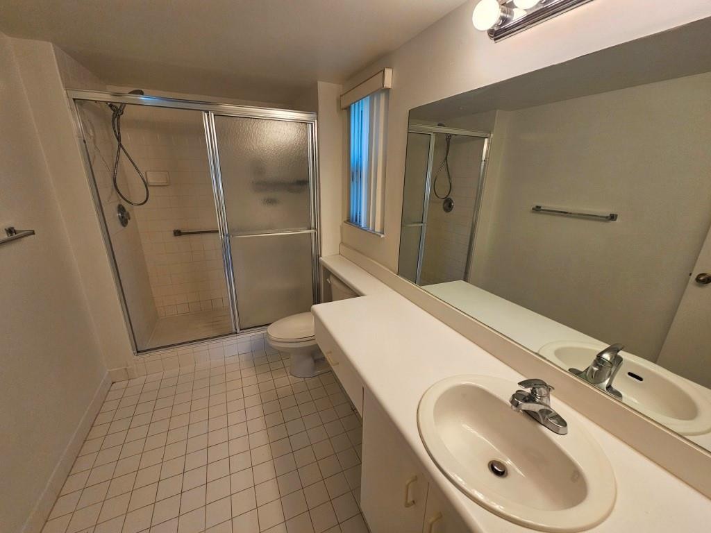 9537 Weldon Cir I201