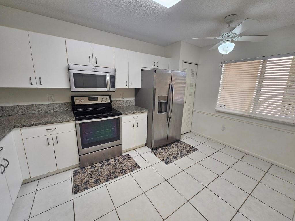 9537 Weldon Cir I201