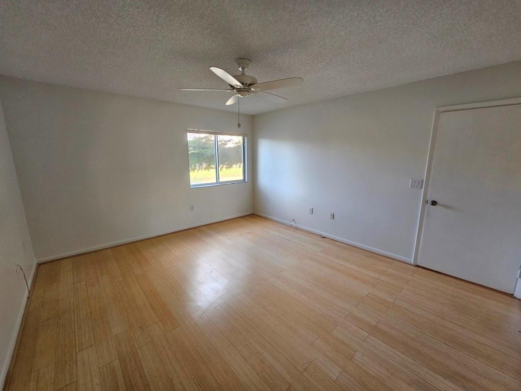 9537 Weldon Cir I201