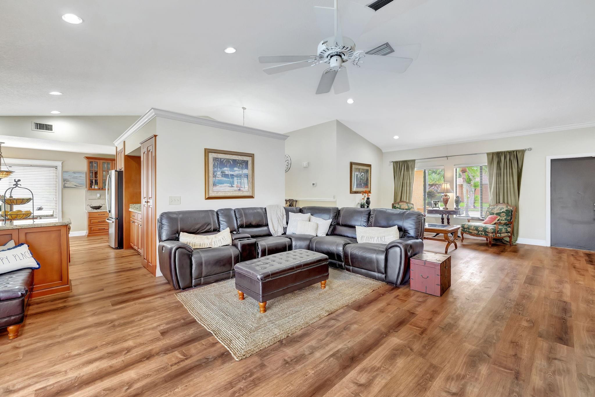 6121 NW 56 Court