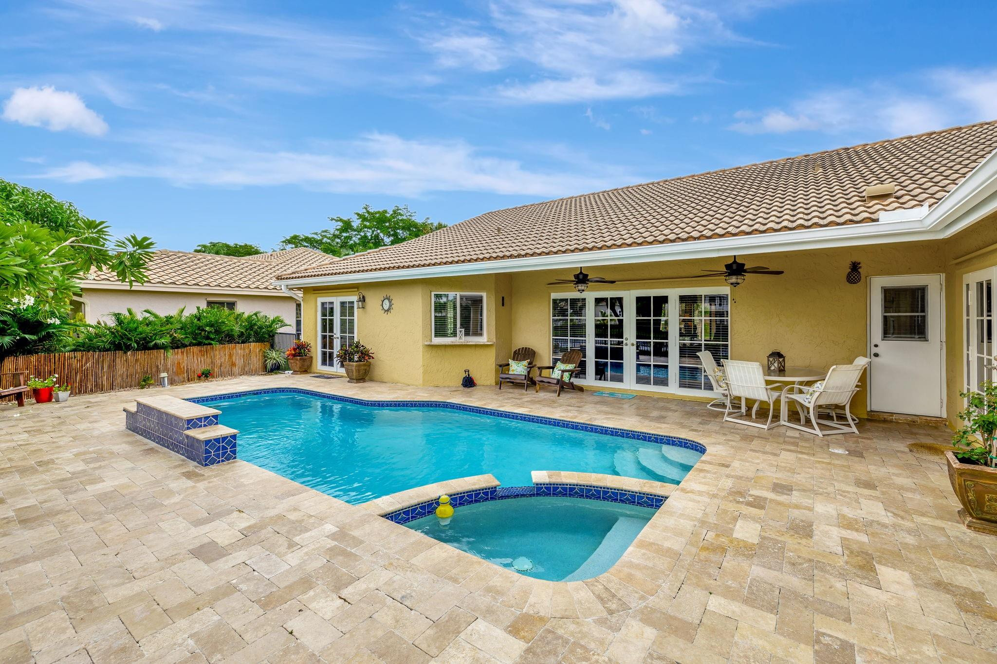 6121 NW 56 Court