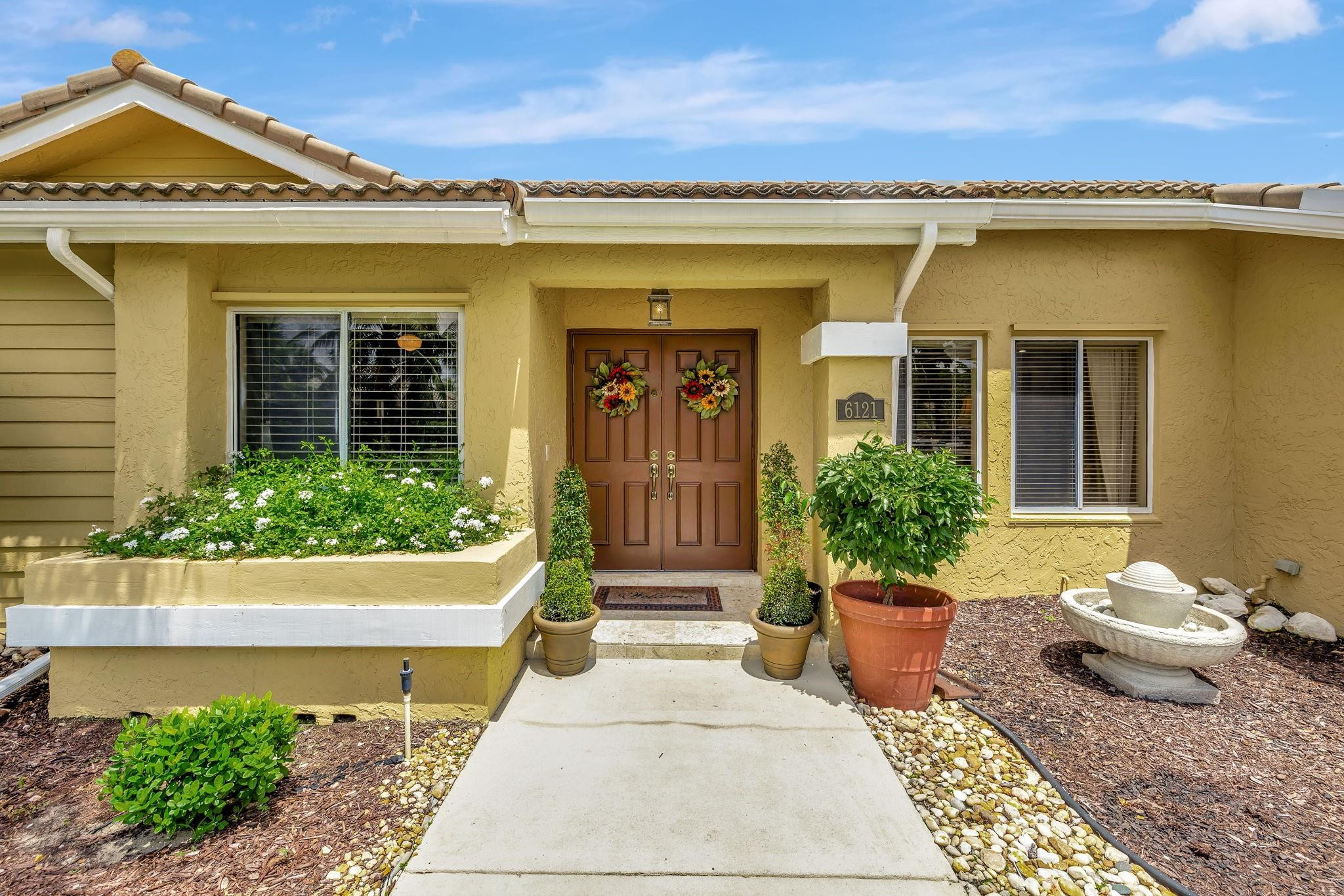 6121 NW 56 Court
