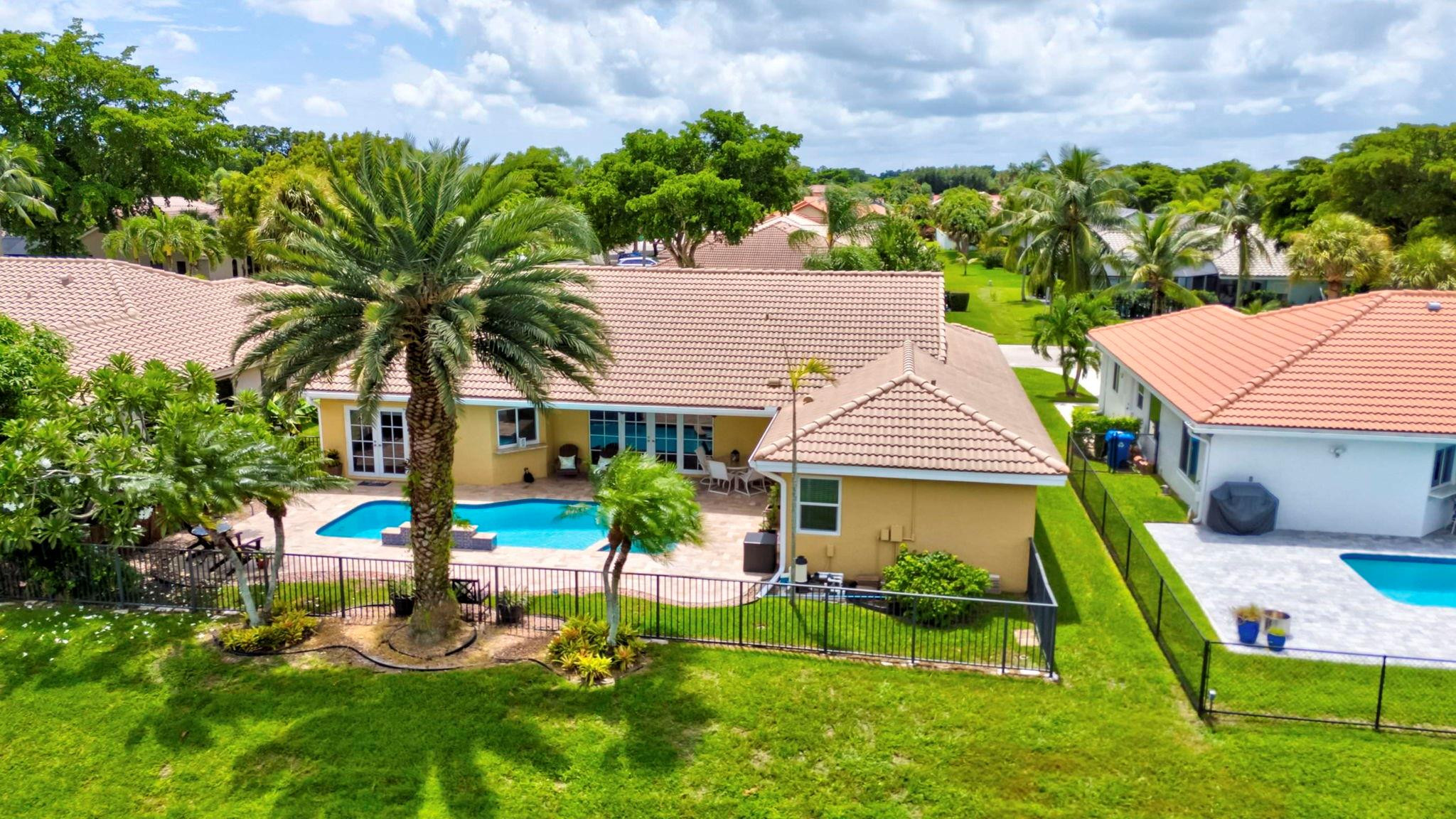 6121 NW 56 Court
