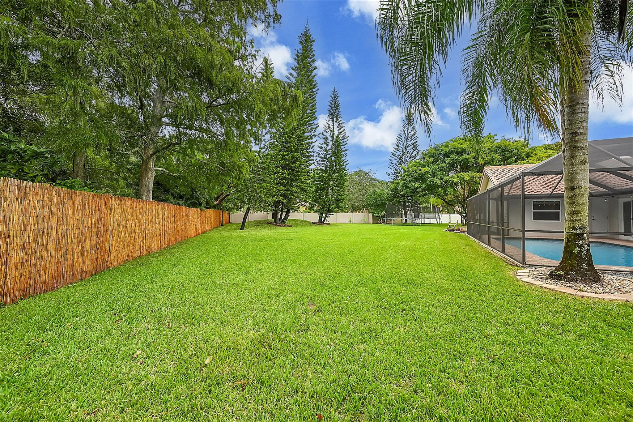 10777 NW 10th Pl
