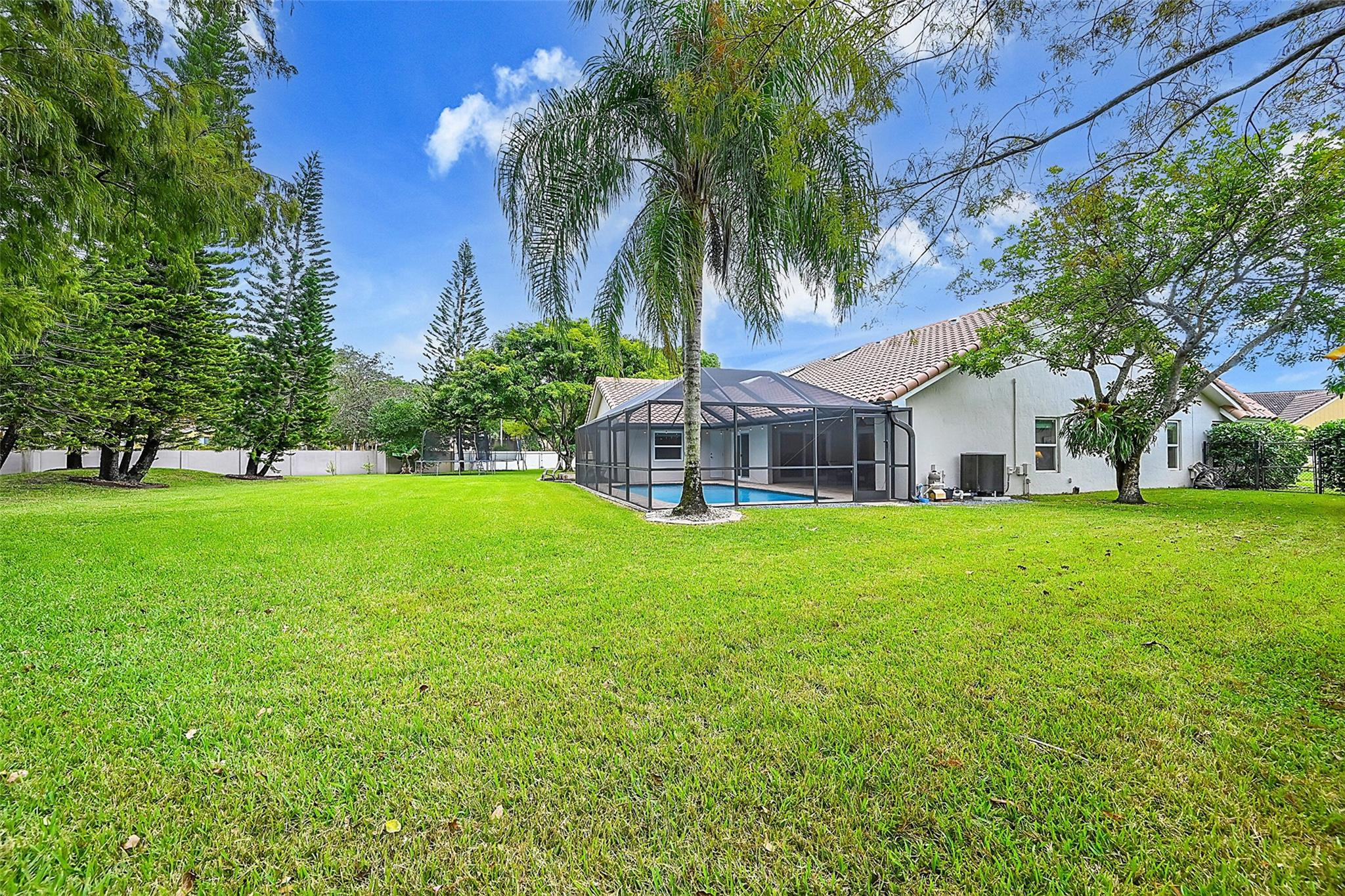 10777 NW 10th Pl
