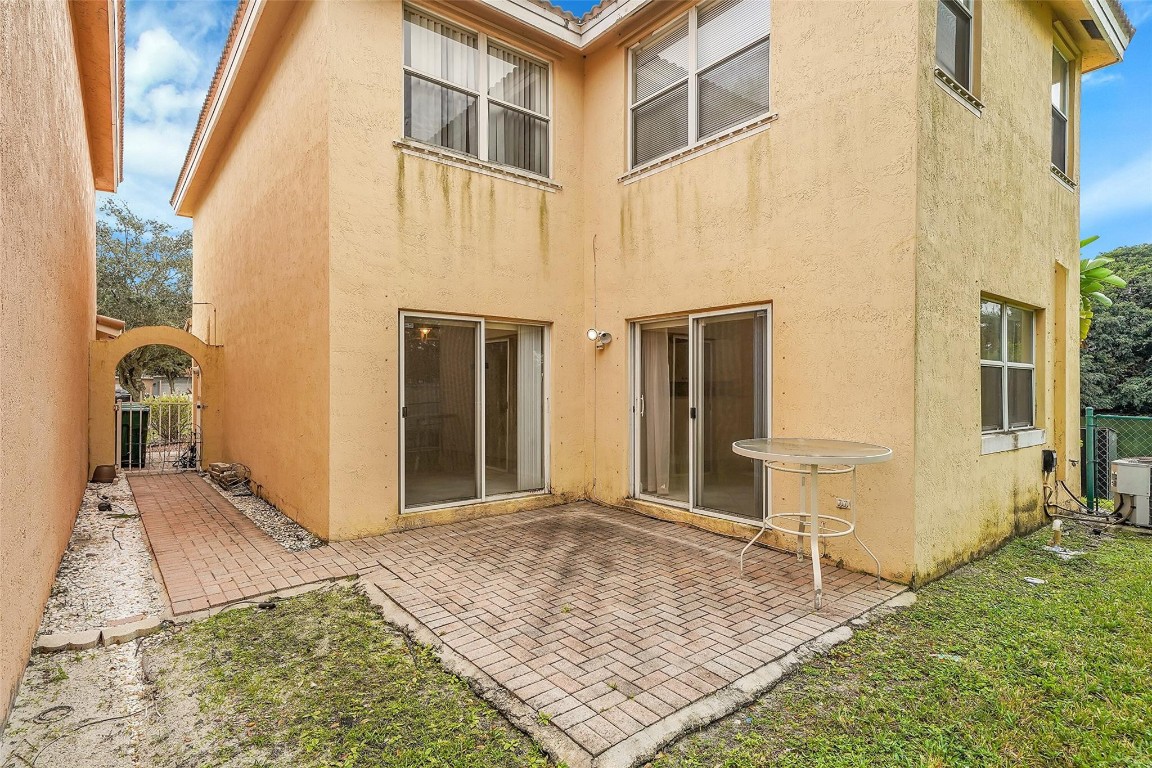 7251 Sienna Ridge Ln