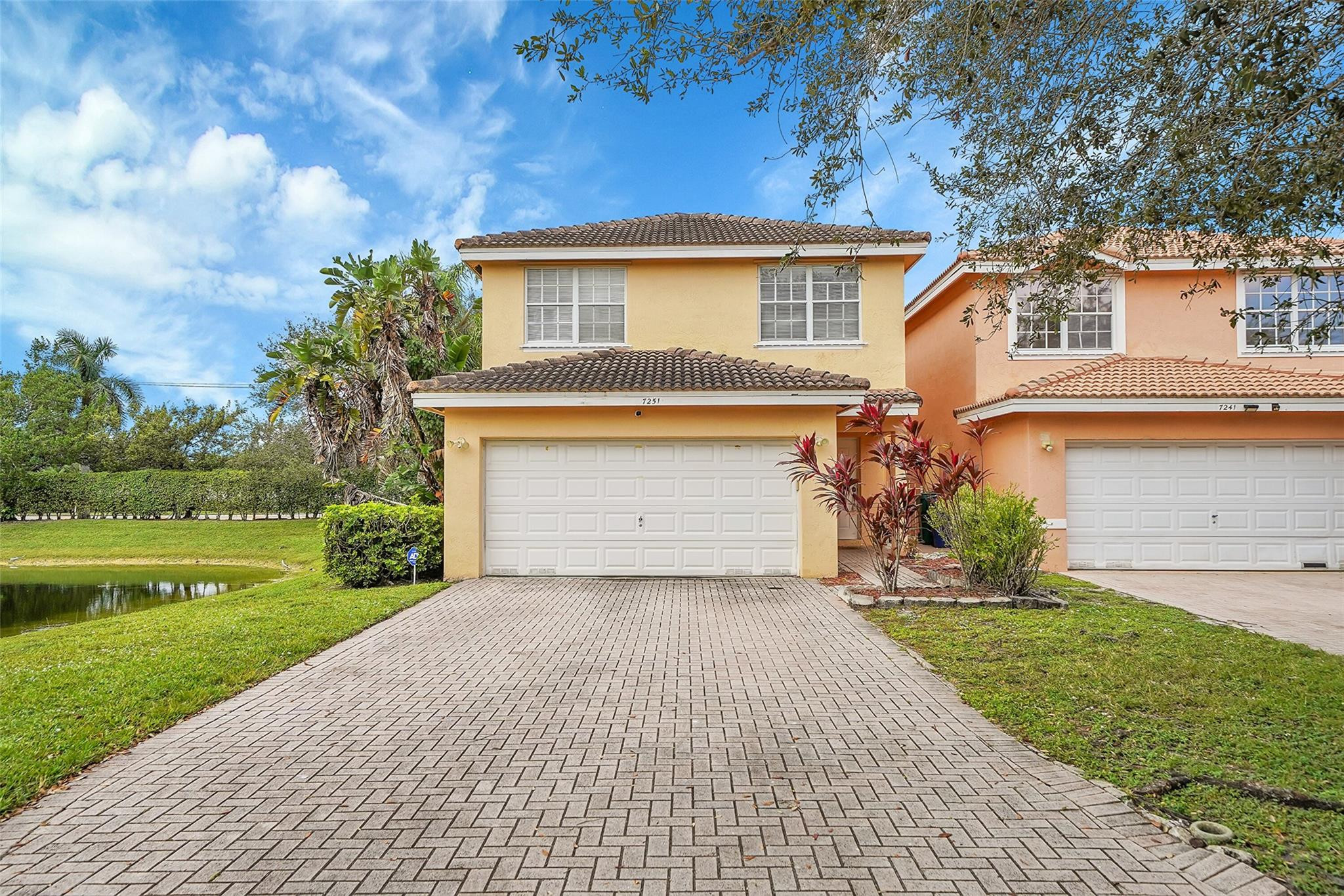 7251 Sienna Ridge Ln