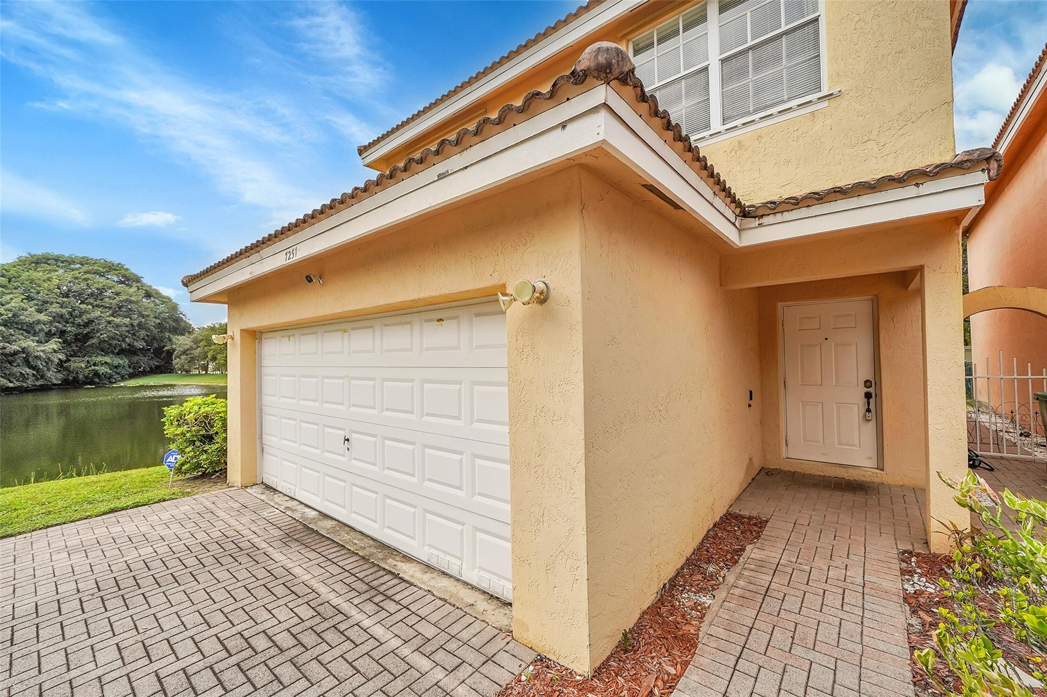 7251 Sienna Ridge Ln