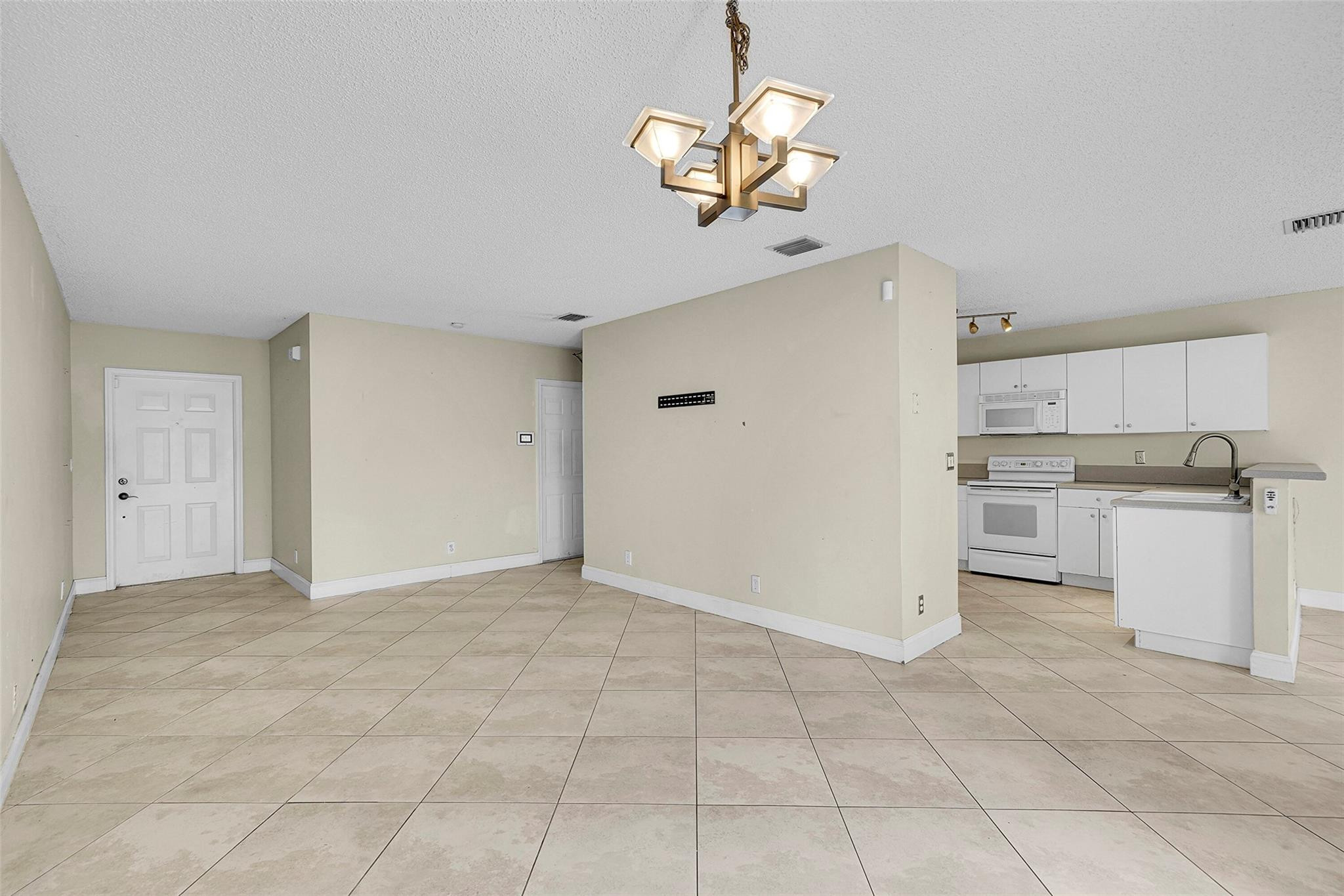 7251 Sienna Ridge Ln