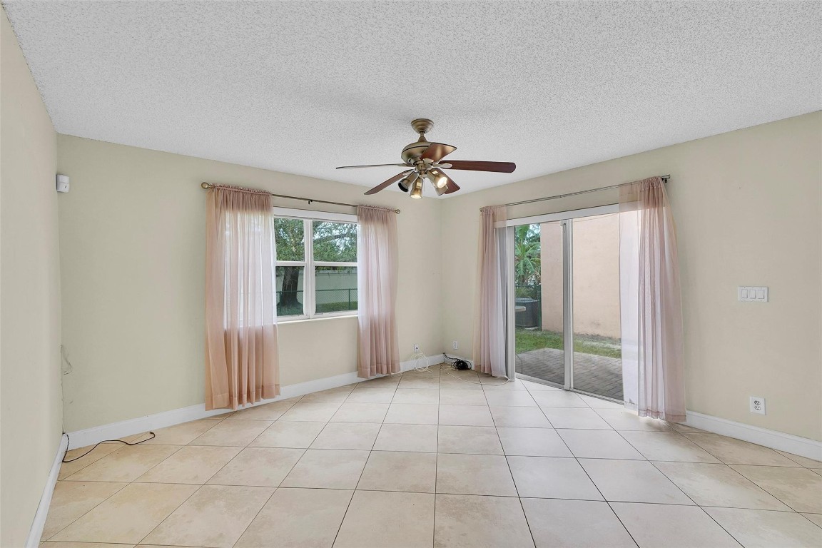 7251 Sienna Ridge Ln