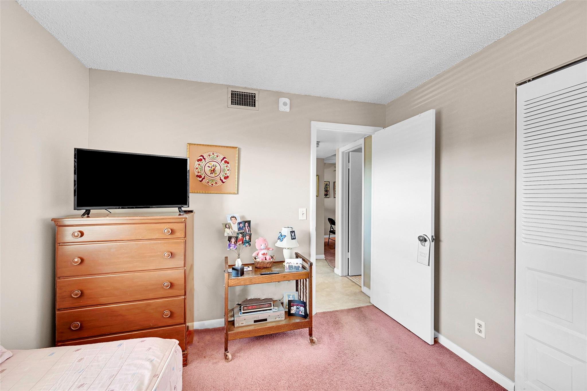 10101 Lakes Blvd 305