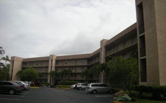 10101 Lakes Blvd 305