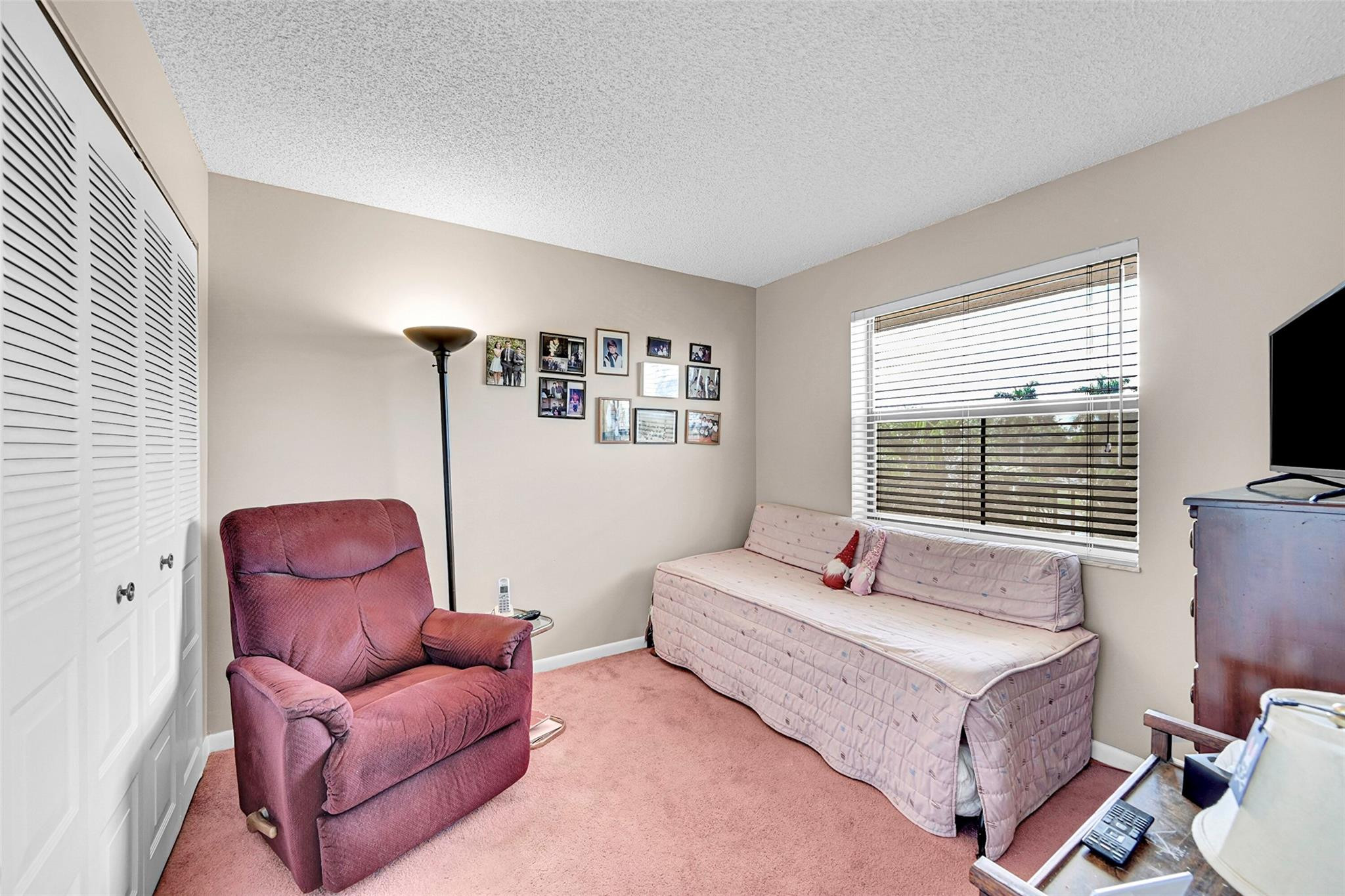 10101 Lakes Blvd 305