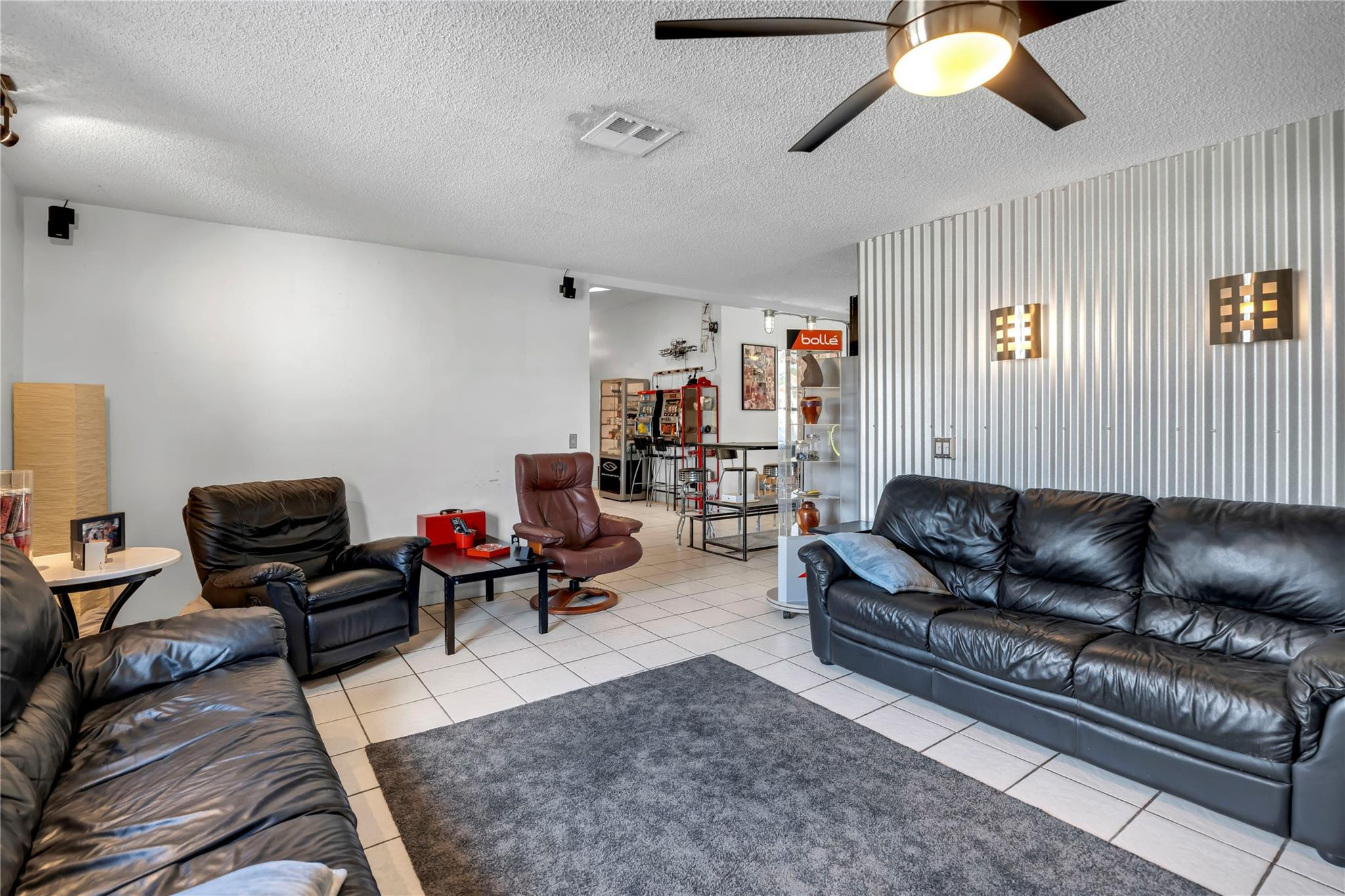 8920 NW 14th St