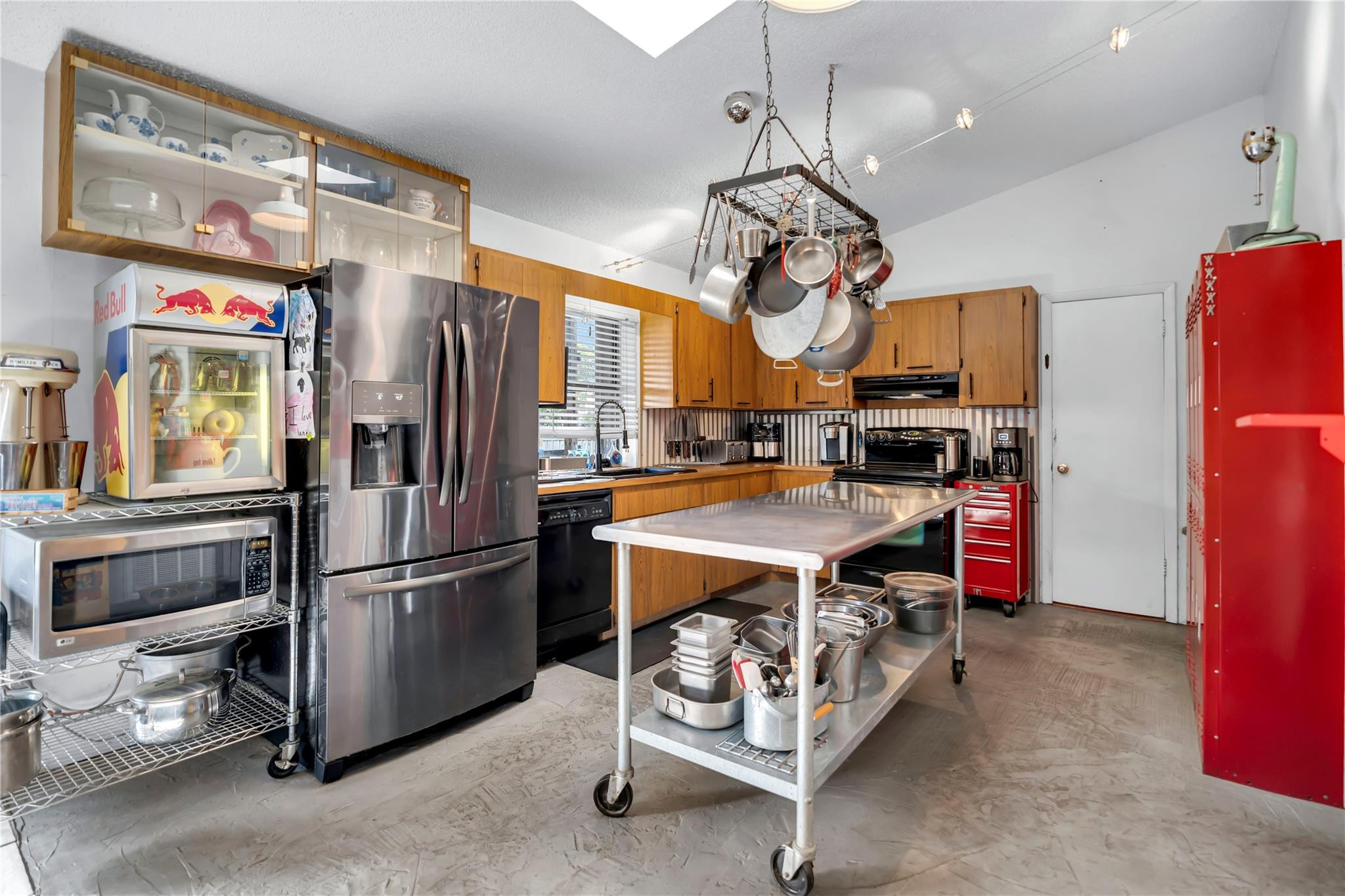8920 NW 14th St