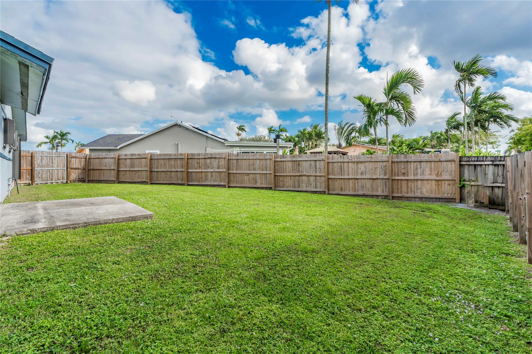 8920 NW 14th St