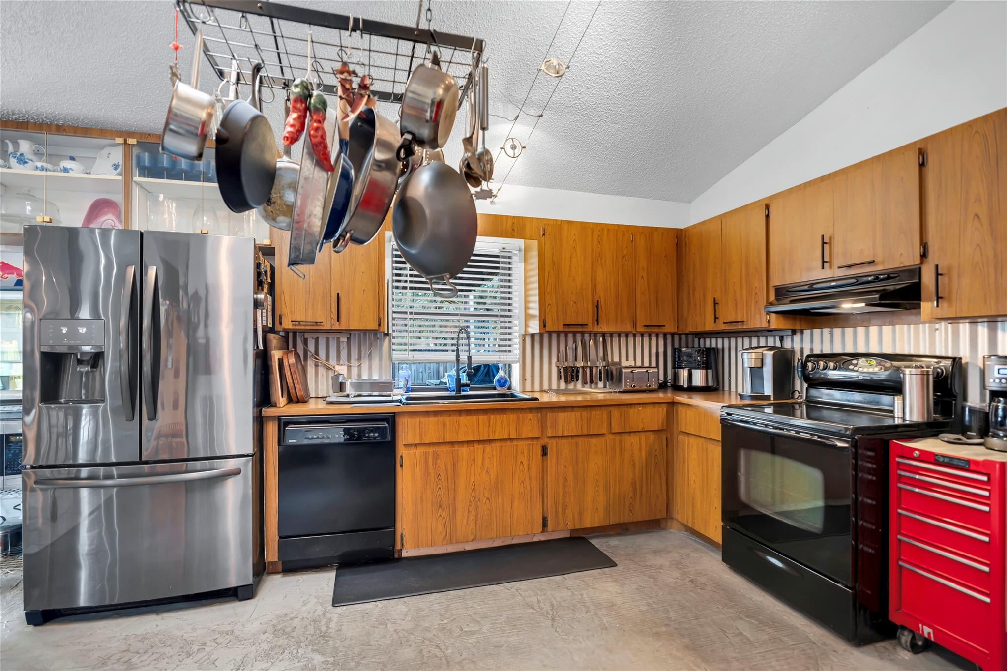8920 NW 14th St