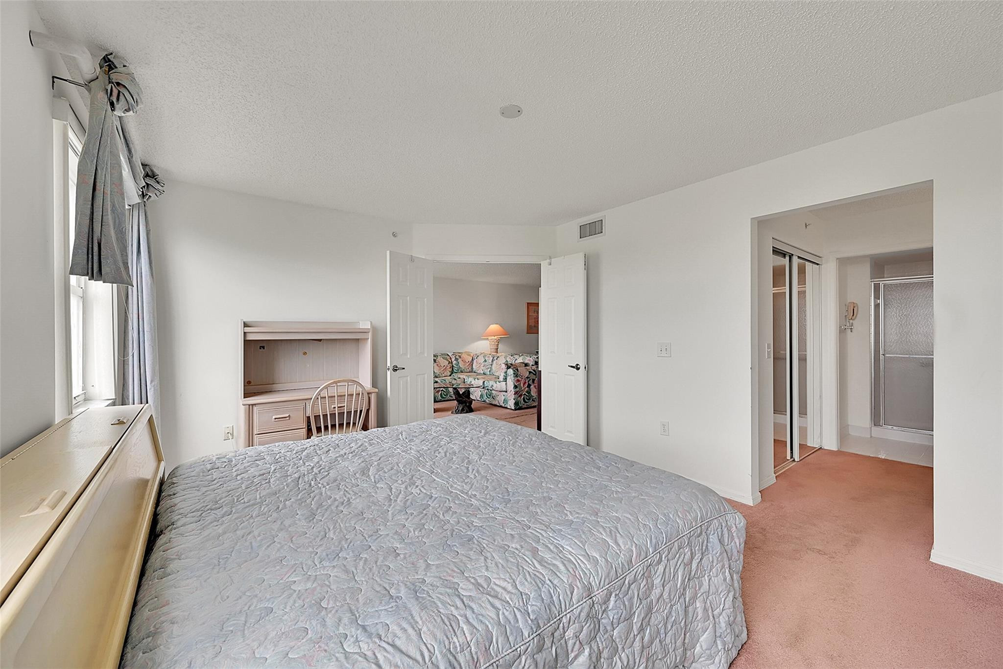 2601 N Nob Hill Rd 407