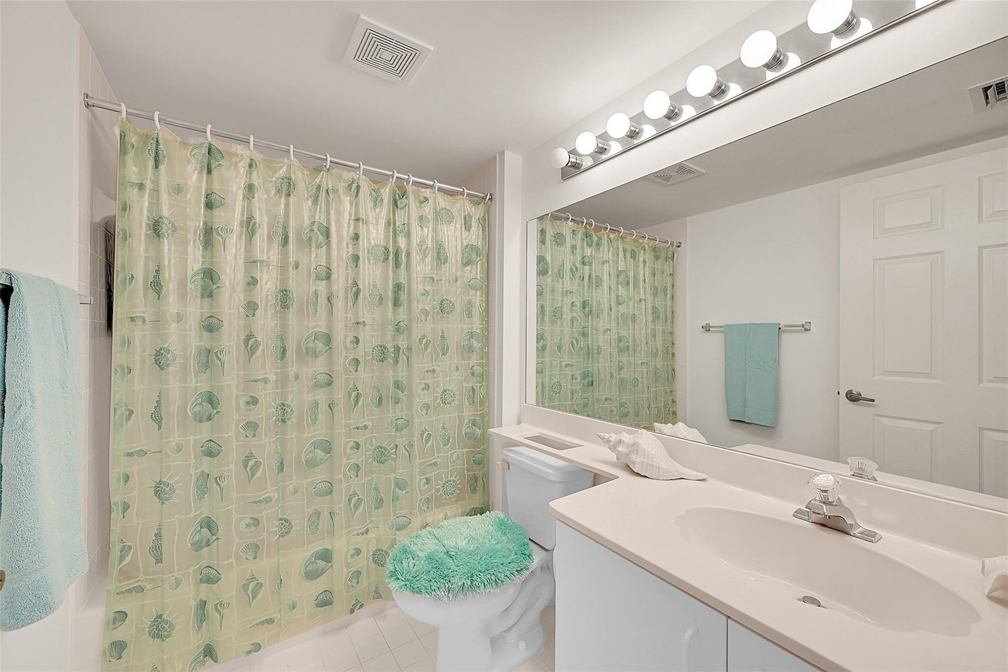 2601 N Nob Hill Rd 407