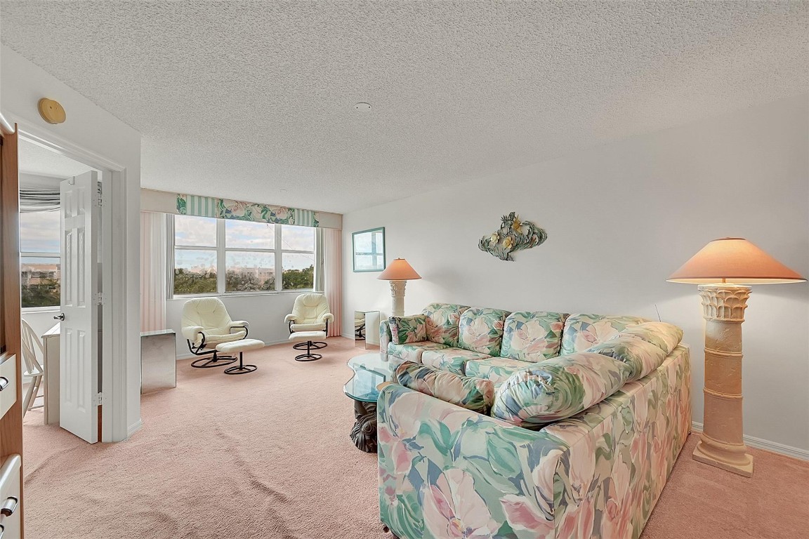 2601 N Nob Hill Rd 407