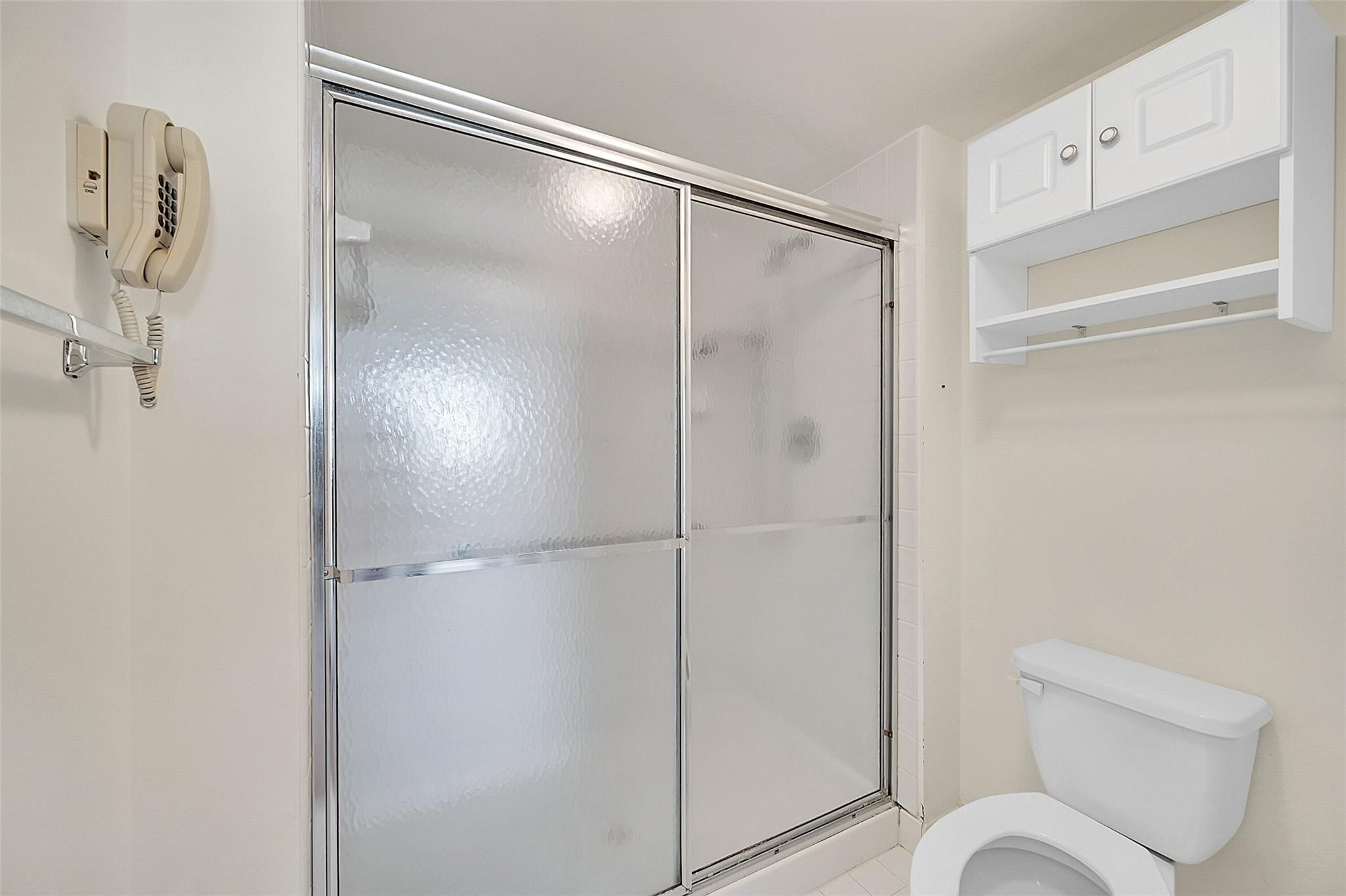 2601 N Nob Hill Rd 407