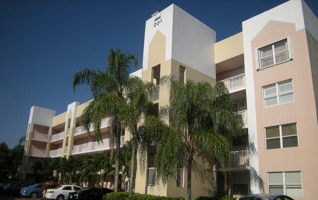 2601 N Nob Hill Rd 407