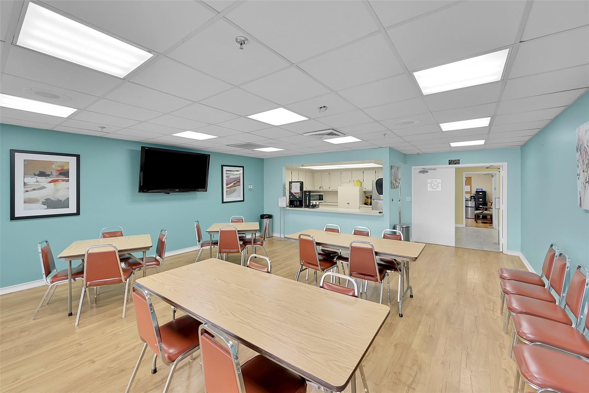 2601 N Nob Hill Rd 407