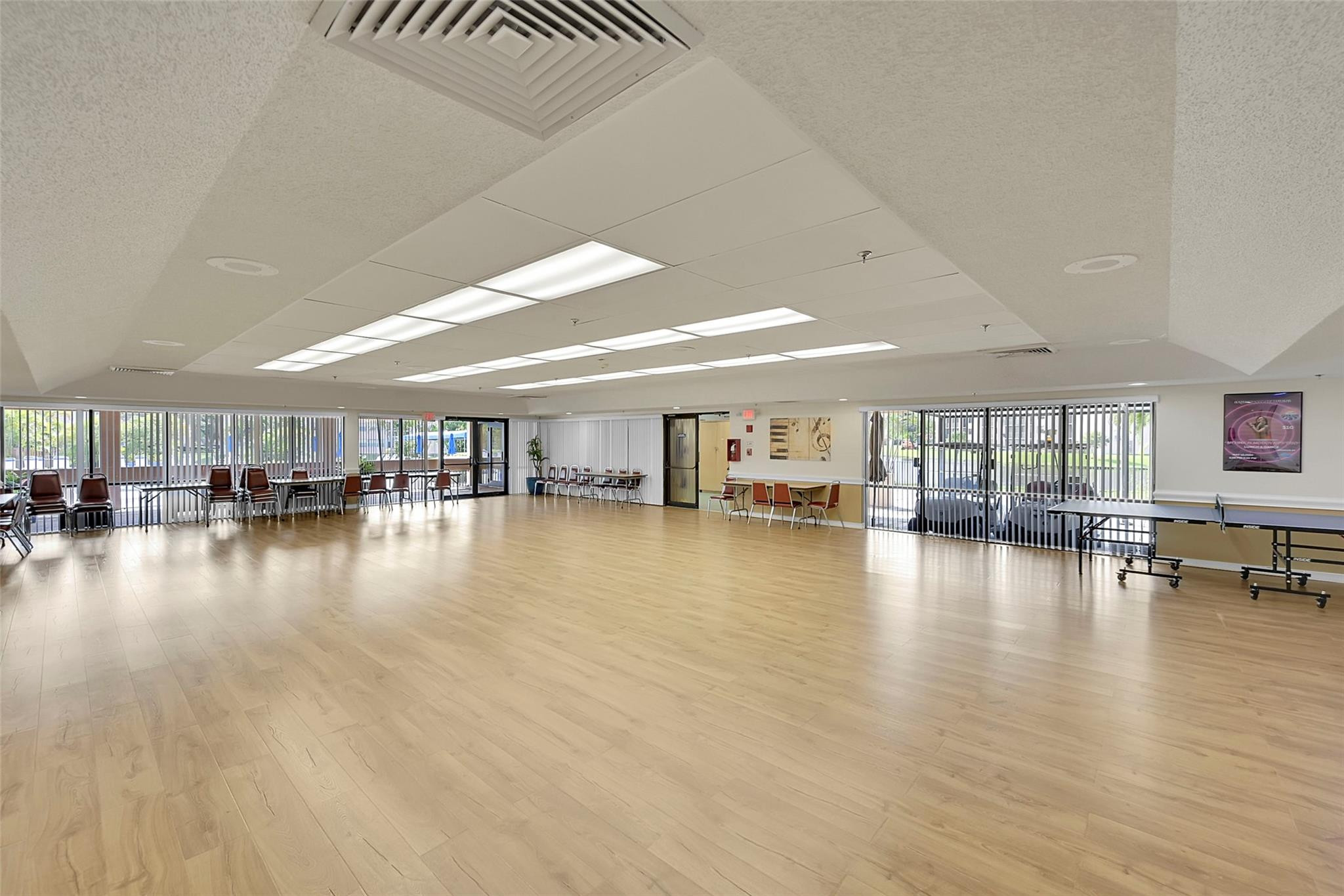 2601 N Nob Hill Rd 407