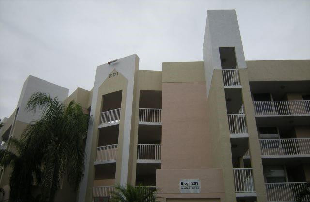 2601 N Nob Hill Rd 407