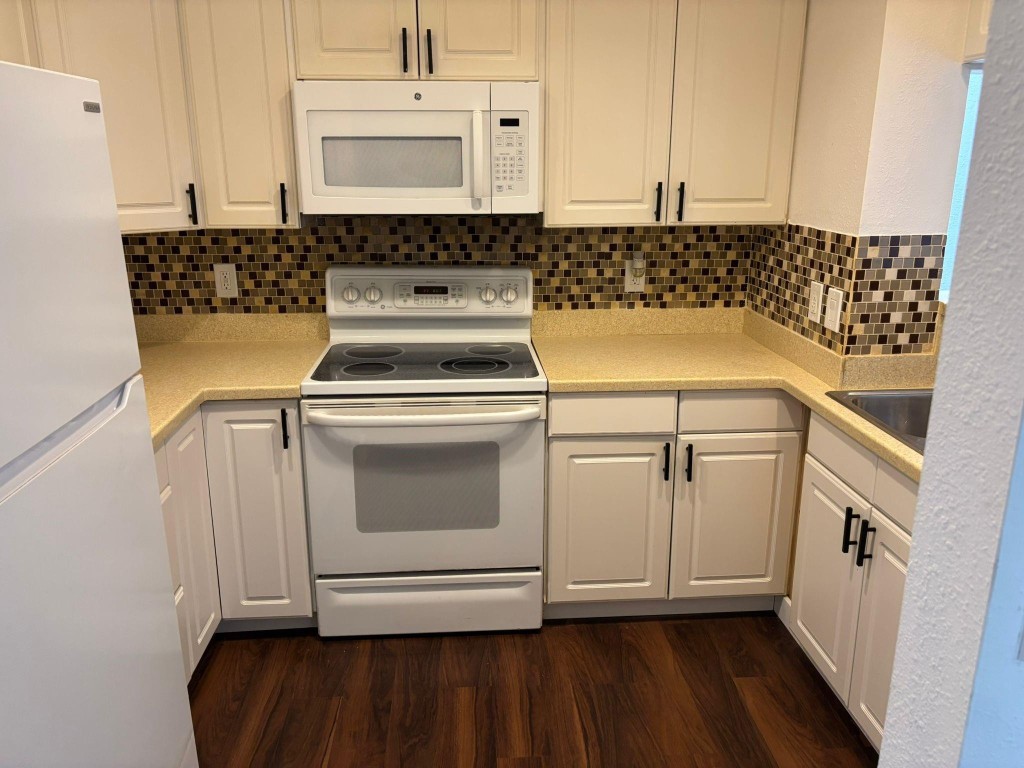 1540 SE Royal Green Cir 206