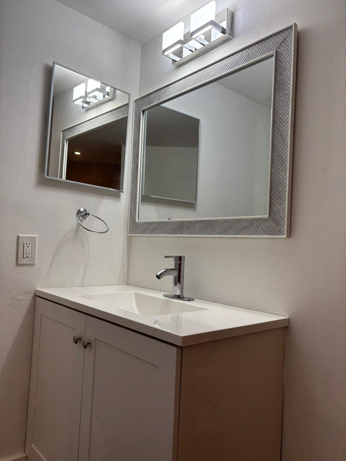 1540 SE Royal Green Cir 206