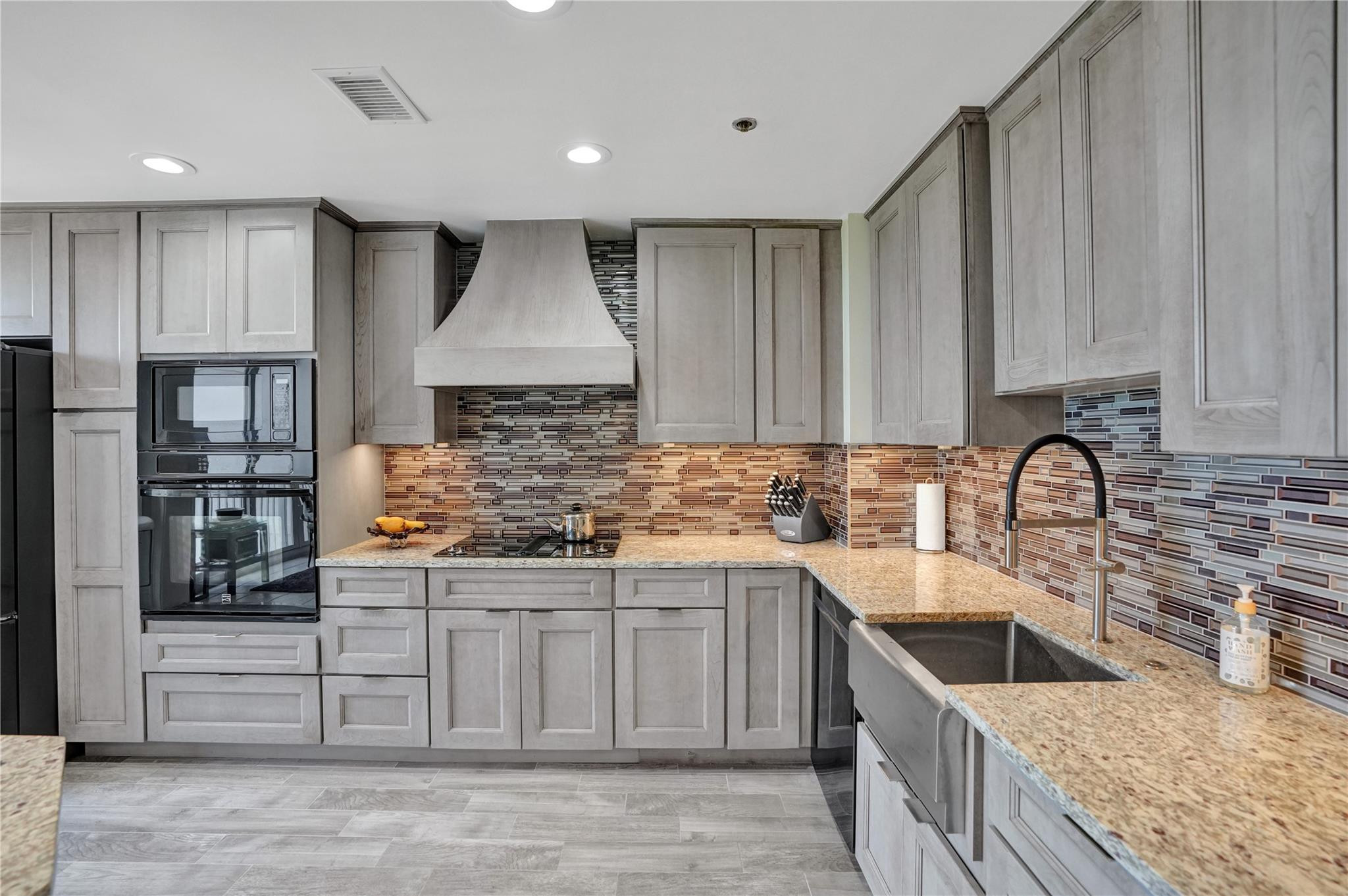 4108 W Palm Aire 087A